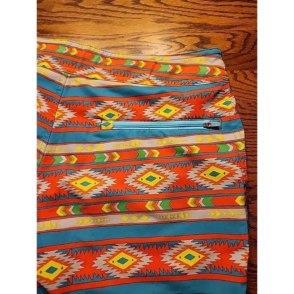 Chubbies Swim Trunks Men's Small‎ Neon Aztec Hybrid Board Shorts 6